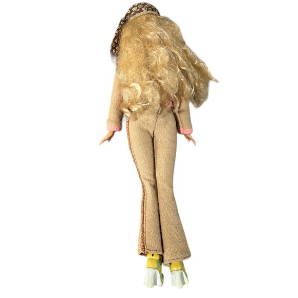 Vintage Y2K My Scene Hanging Out
Barbie Kennedy doll - Picture 3 of 5